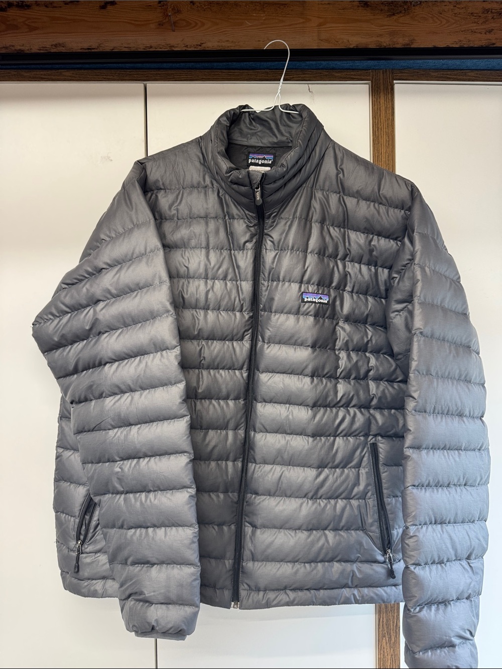 Patagonia Men's Quilted Lightweight Puffer Jacket - Gray